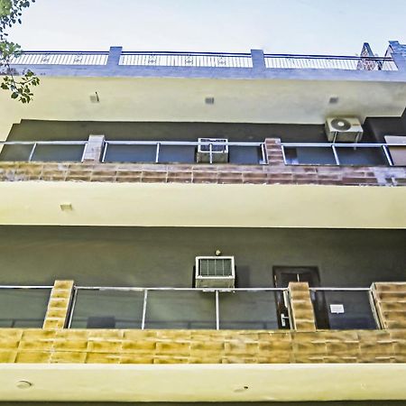 Hotel O Kashish Residency Near Model Town Metro Station New Delhi Exterior foto