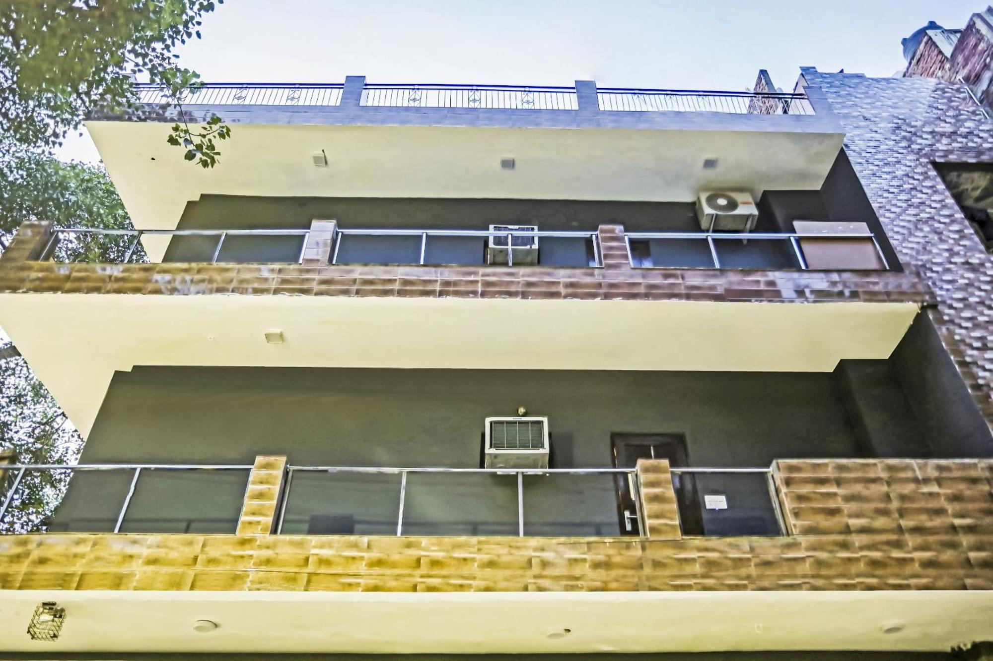 Hotel O Kashish Residency Near Model Town Metro Station New Delhi Exterior foto